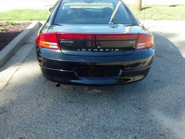 Dodge Intrepid 2003 photo 1