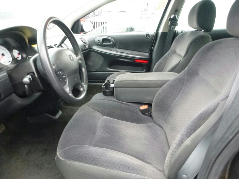 Dodge Intrepid 2004 photo 2