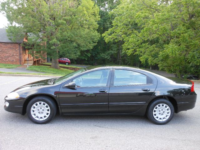 Dodge Intrepid 2004 photo 1