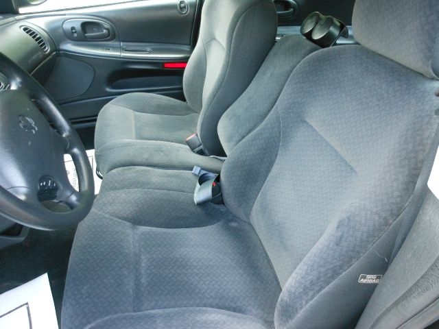 Dodge Intrepid 2004 photo 12