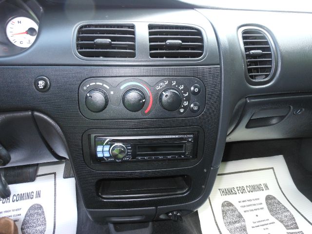 Dodge Intrepid 2004 photo 4