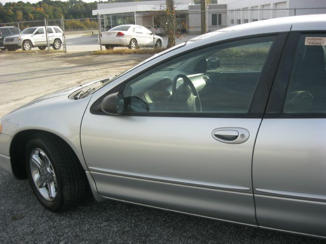 Dodge Intrepid 2004 photo 3