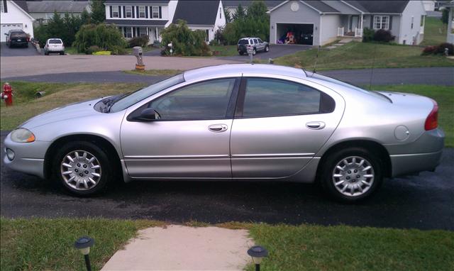 Dodge Intrepid 2004 photo 4
