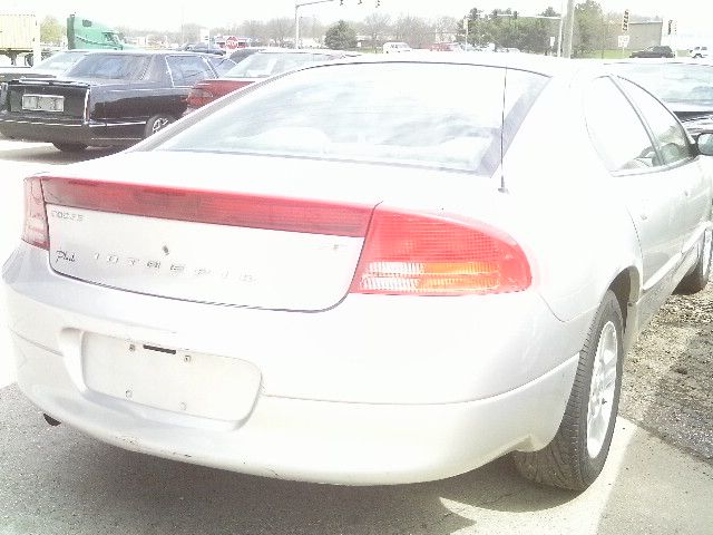 Dodge Intrepid 2004 photo 0