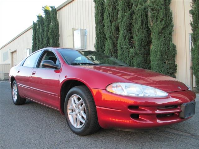 Dodge Intrepid 2004 photo 2