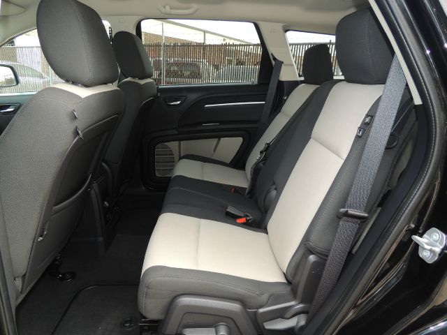 Dodge Journey 2009 photo 17