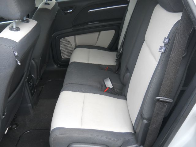 Dodge Journey 2009 photo 19