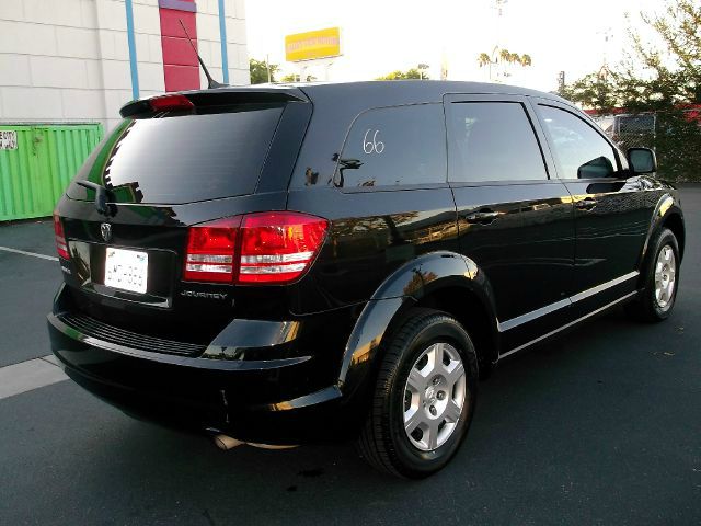 Dodge Journey 2010 photo 1
