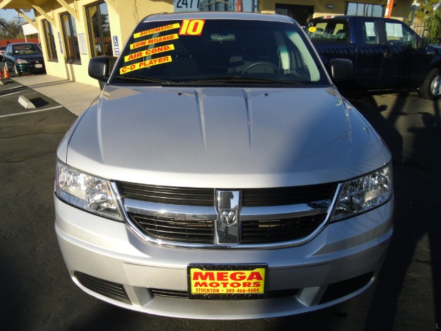 Dodge Journey 2010 photo 1