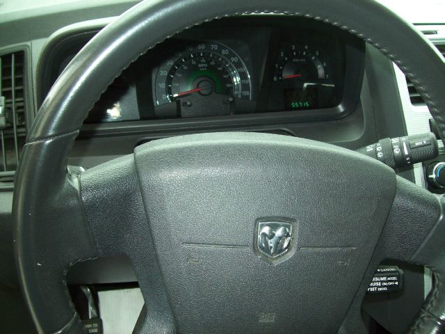 Dodge Journey 2010 photo 2