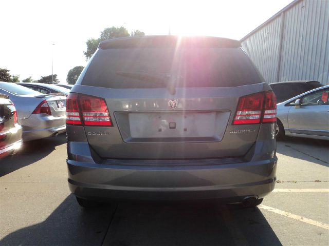 Dodge Journey 2010 photo 4