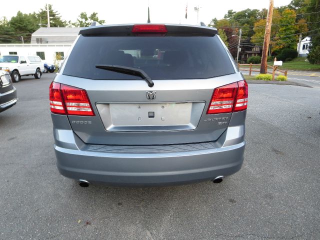 Dodge Journey 2010 photo 4
