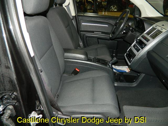 Dodge Journey 2010 photo 18