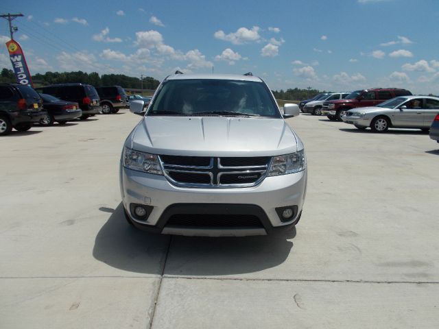 Dodge Journey 2011 photo 3