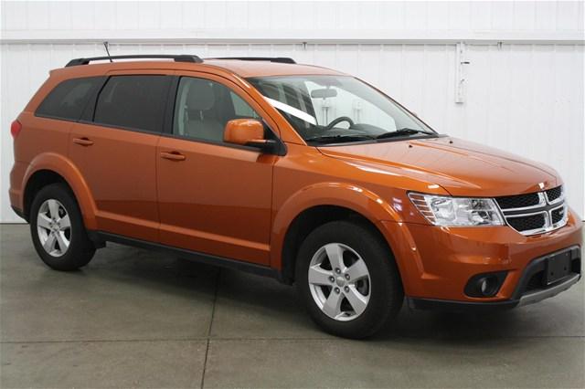Dodge Journey 2011 photo 2