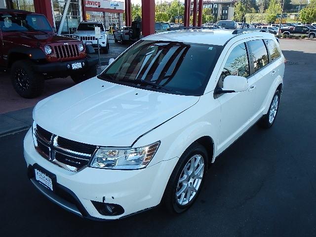 Dodge Journey 2011 photo 2