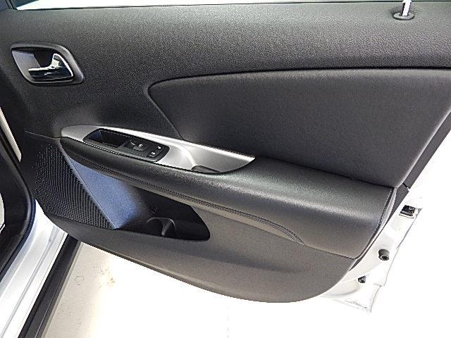 Dodge Journey 2011 photo 21