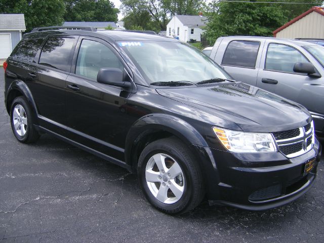 Dodge Journey 2011 photo 2