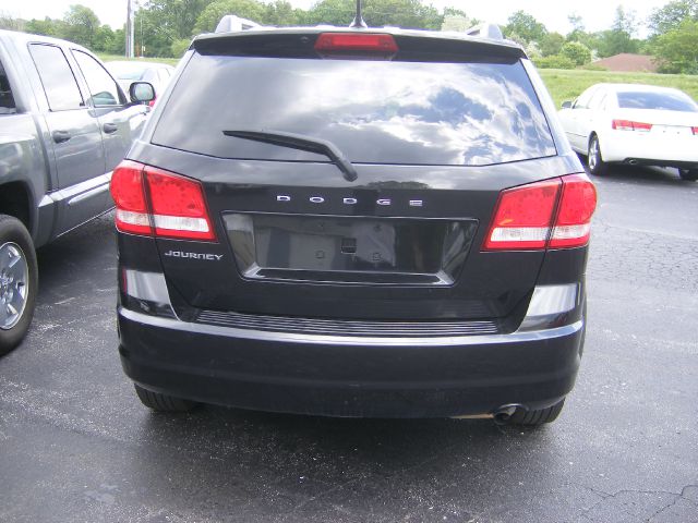 Dodge Journey 2011 photo 4