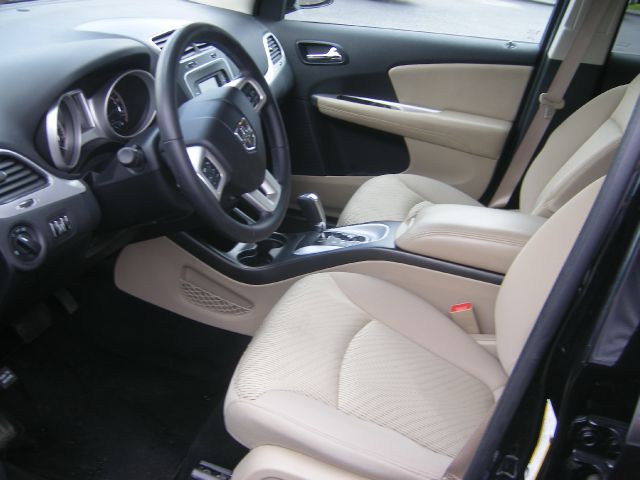 Dodge Journey 2011 photo 8