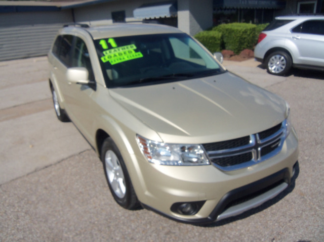 Dodge Journey 2011 photo 2