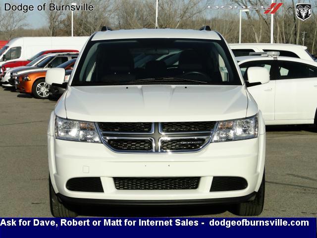 Dodge Journey 2011 photo 2