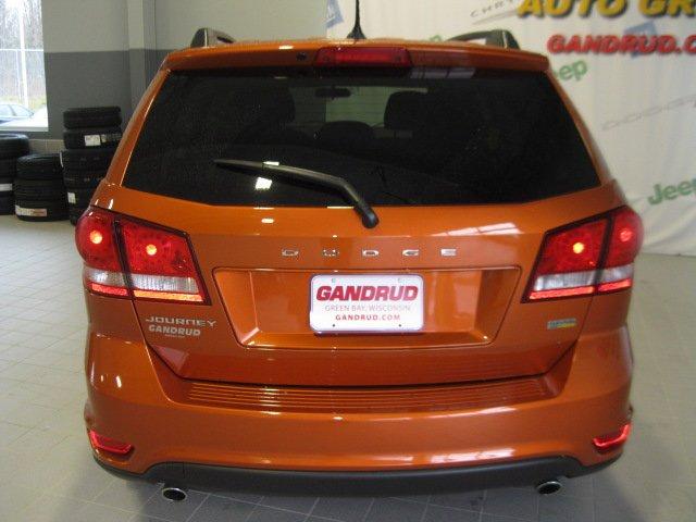 Dodge Journey 2011 photo 2