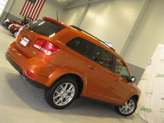 Dodge Journey 2011 photo 3