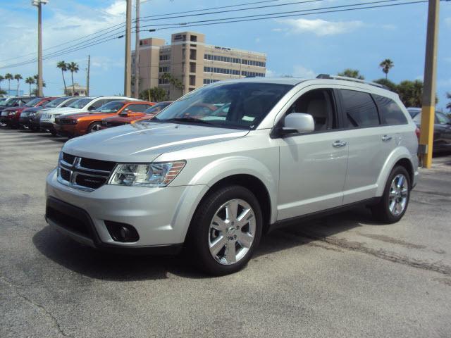 Dodge Journey 2012 photo 1