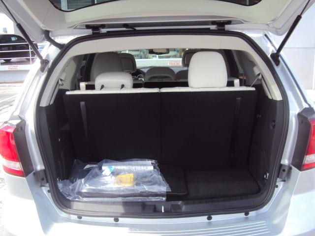 Dodge Journey 2012 photo 3