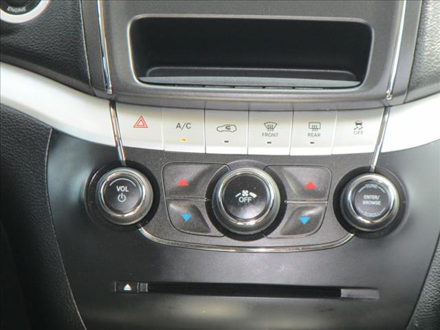 Dodge Journey 2012 photo 2