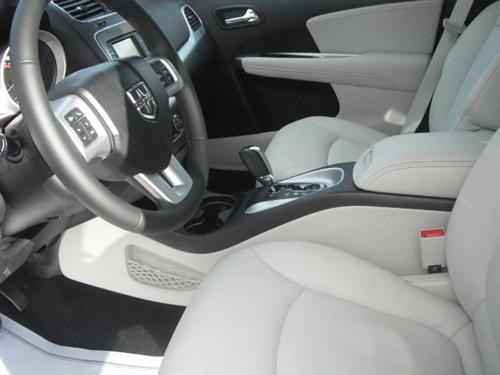 Dodge Journey 2012 photo 3