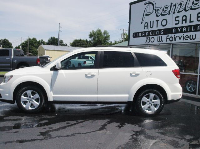 Dodge Journey 2012 photo 1