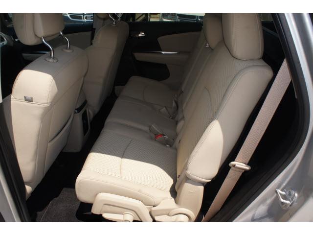 Dodge Journey 2012 photo 5