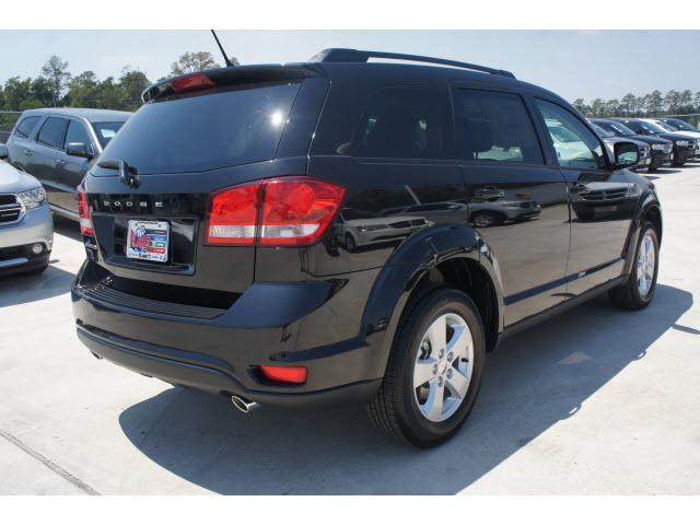 Dodge Journey 2012 photo 2