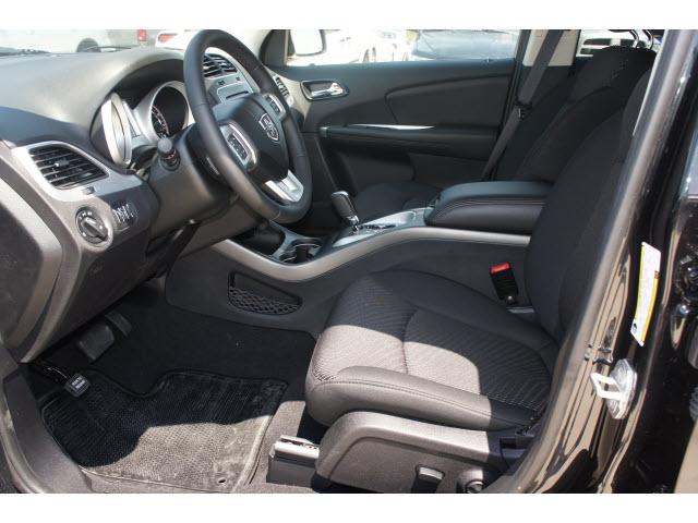 Dodge Journey 2012 photo 4