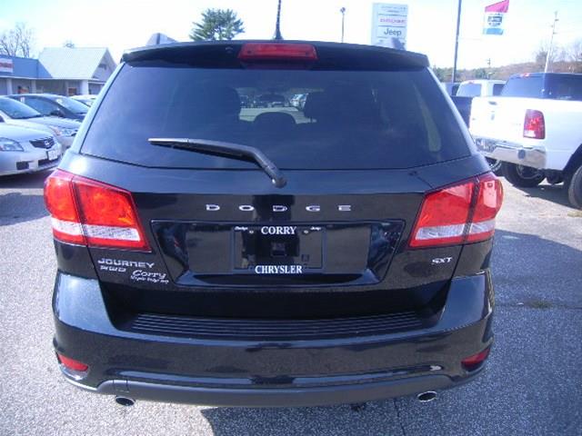 Dodge Journey 2012 photo 1