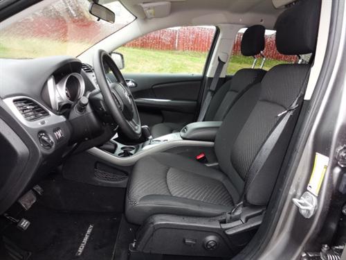 Dodge Journey 2012 photo 2