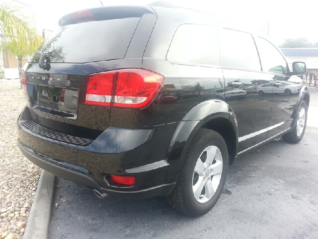 Dodge Journey 2012 photo 1