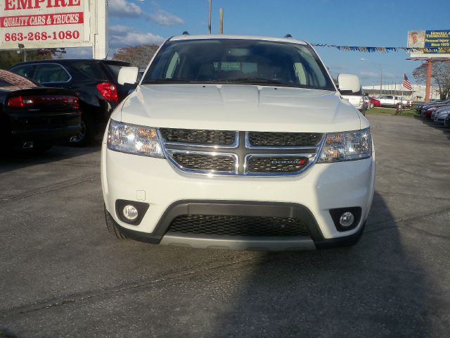 Dodge Journey 2012 photo 2