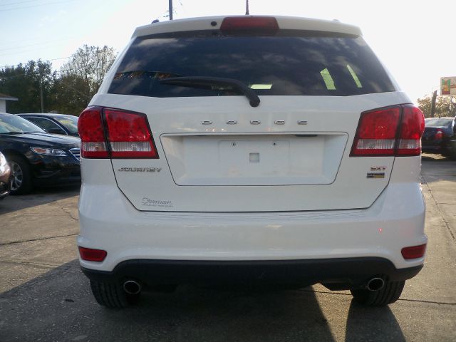 Dodge Journey 2012 photo 4