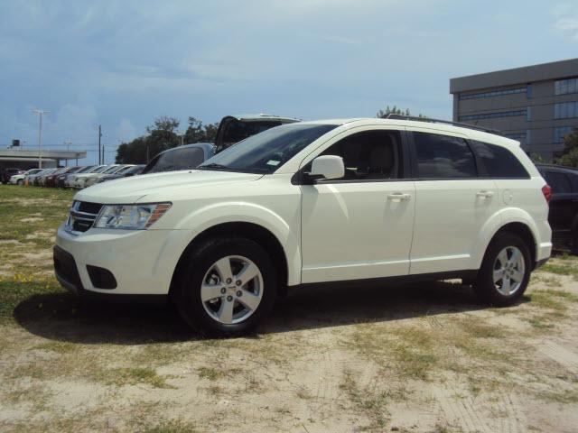 Dodge Journey 2012 photo 1
