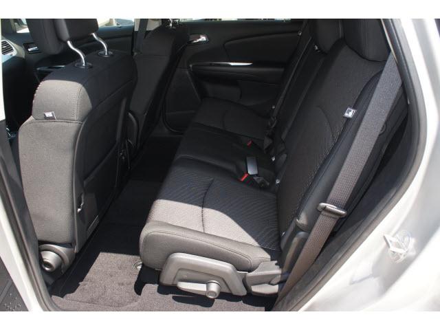 Dodge Journey 2012 photo 5