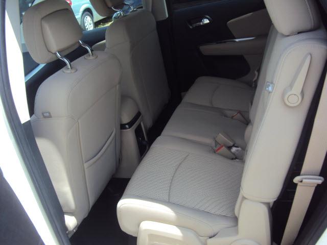 Dodge Journey 2012 photo 5