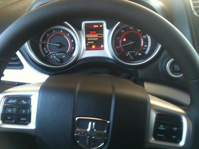 Dodge Journey 2013 photo 2