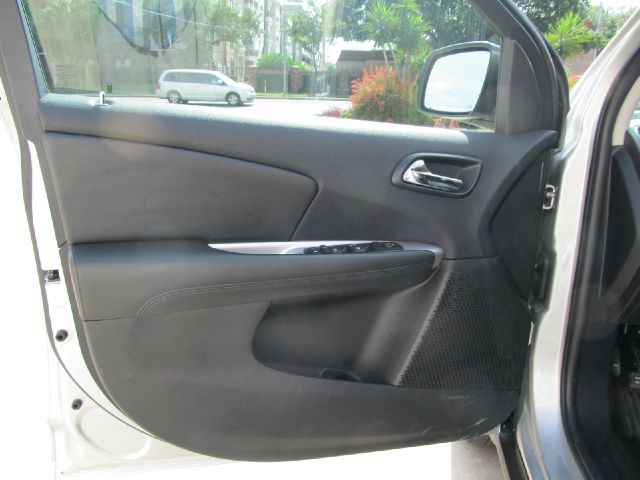 Dodge Journey 2013 photo 30