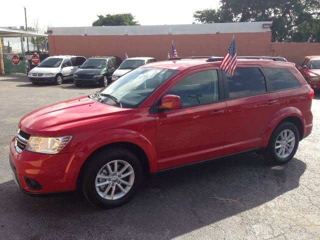 Dodge Journey 2013 photo 2