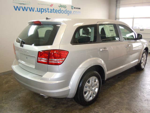Dodge Journey 2014 photo 2