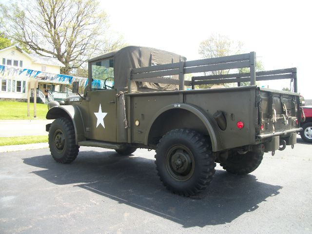 Dodge M-37 1952 photo 4