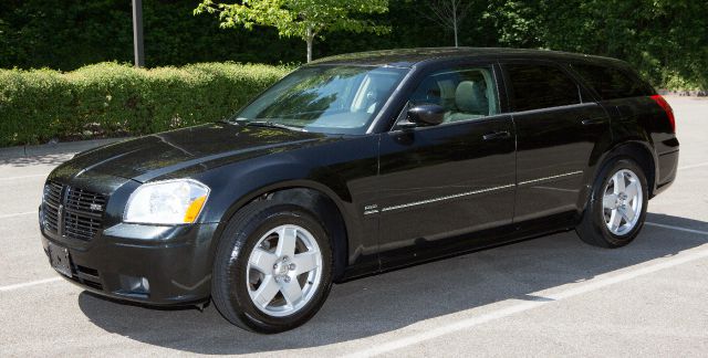 Dodge Magnum 2005 photo 1